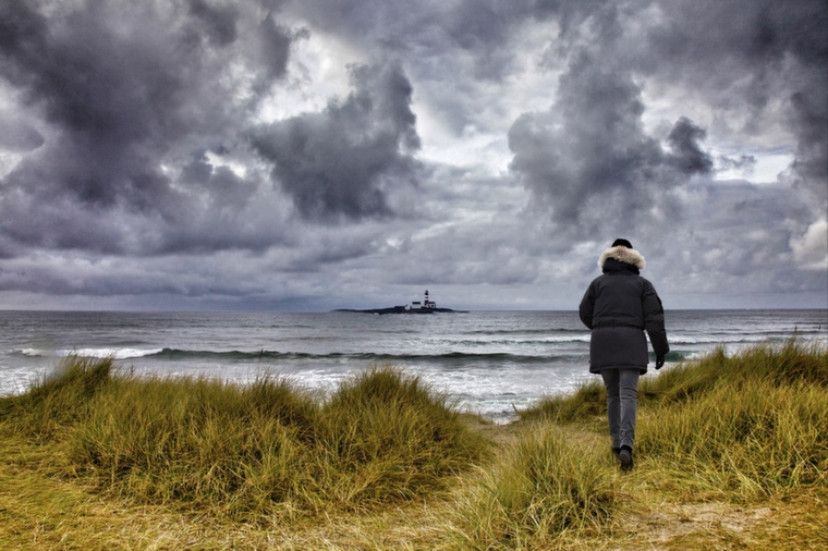 foap-walking_in_the_sand_dunes_