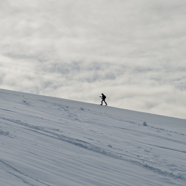 Foap-Men_in_the_mountain