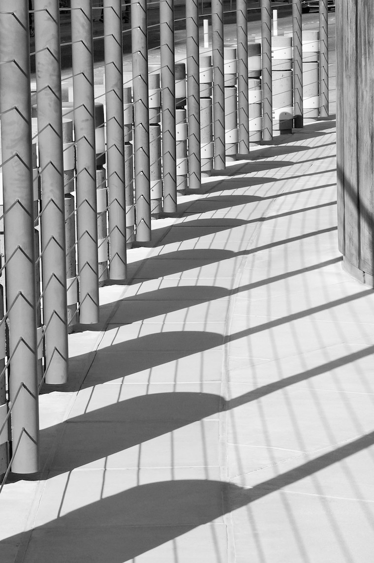 Foap-Fence_casts_shadow_pattern